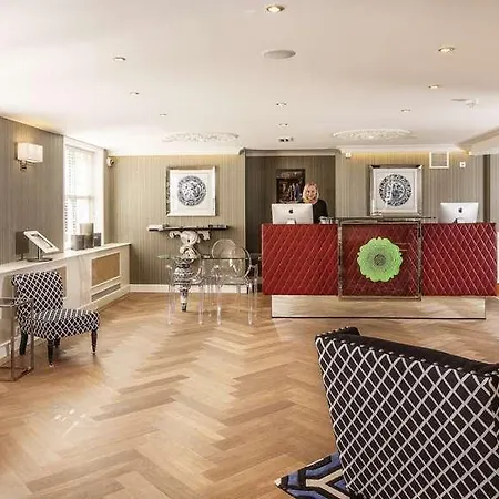 Carlton Ambassador 4*